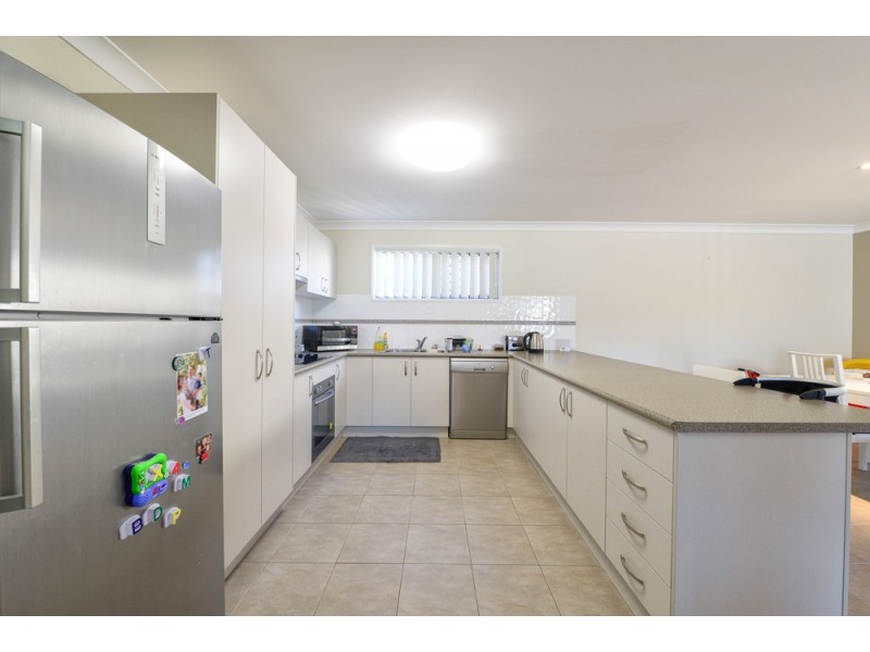 12 Rose Avenue, Springfield Lakes QLD 4300