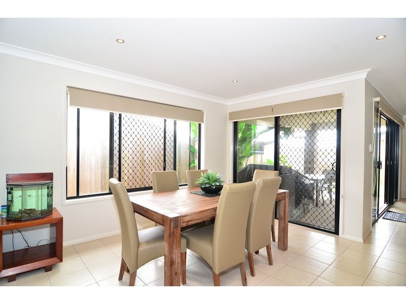 30 Carnarvon Avenue, Springfield Lakes QLD 4300