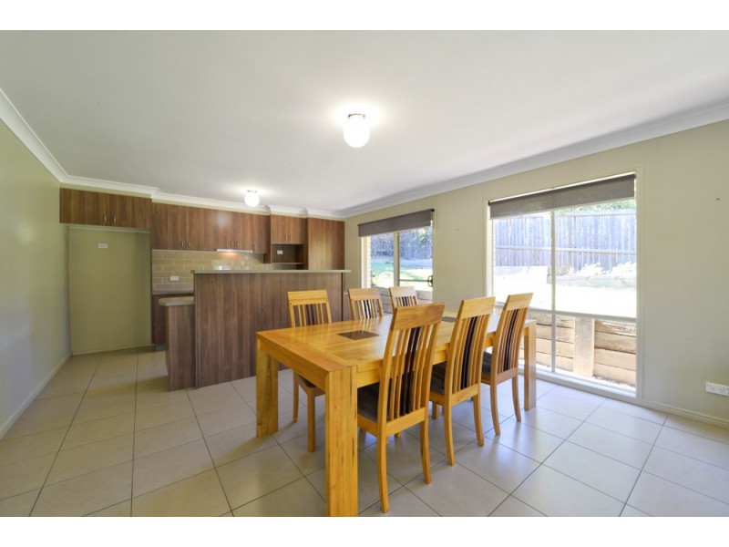 13 Speckled Circuit, Springfield Lakes QLD 4300