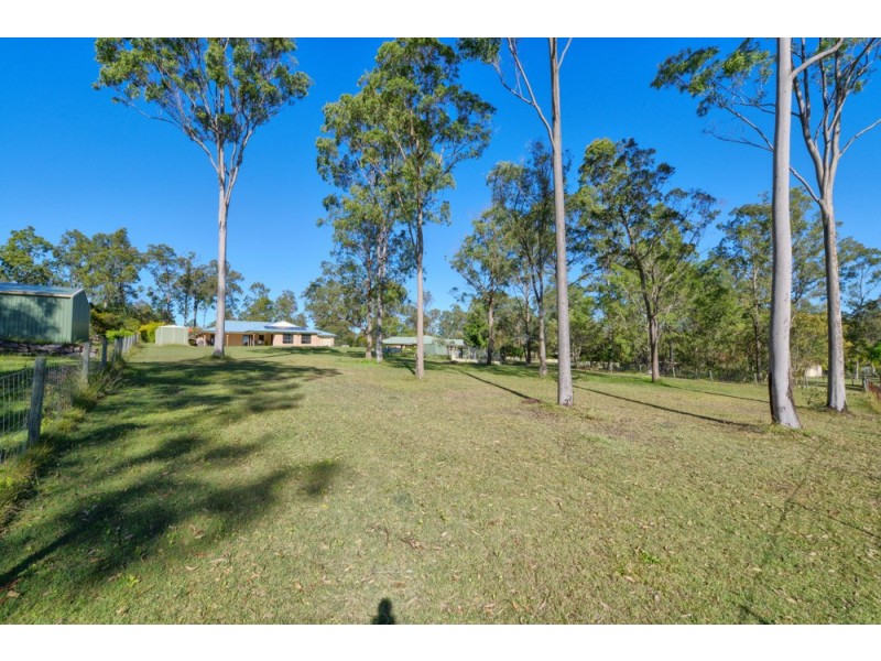 37 – 39 Jabiru Avenue, Greenbank QLD 4124