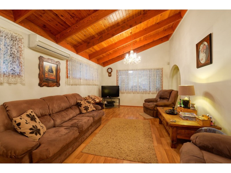 3 Moss Road, Camira QLD 4300
