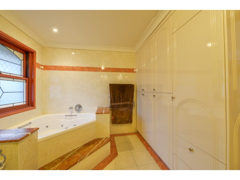 3 Moss Road, Camira QLD 4300