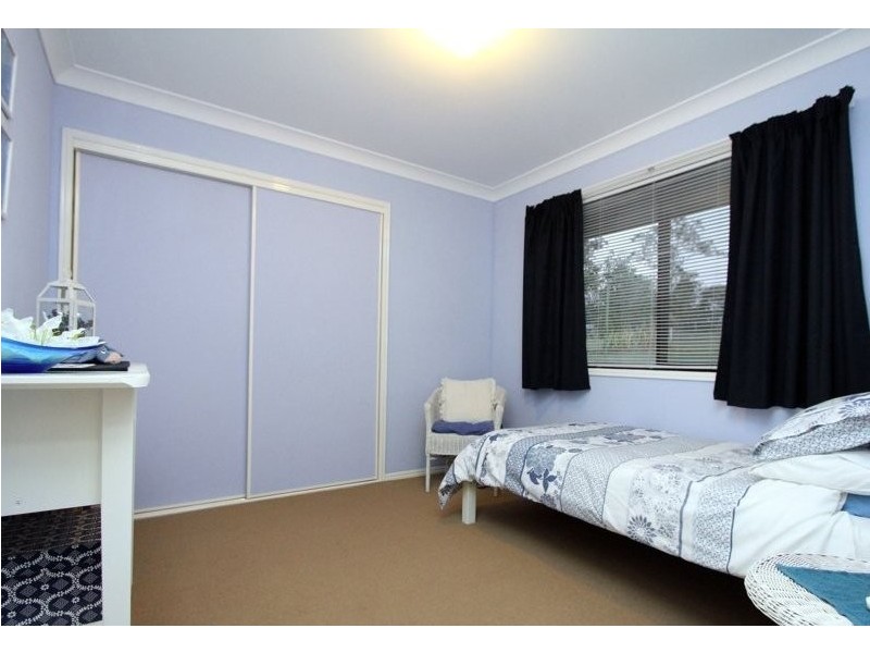 10 Polebark Cres, New Beith QLD 4124