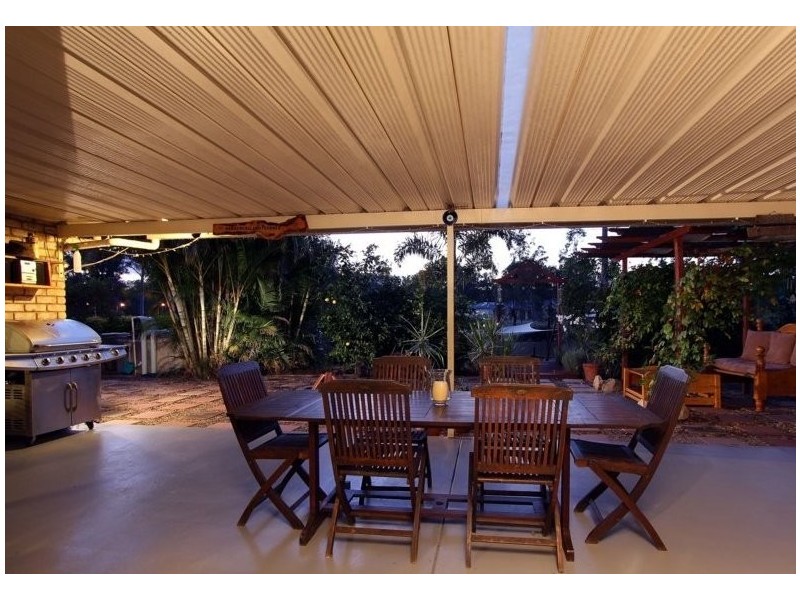 10 Polebark Cres, New Beith QLD 4124