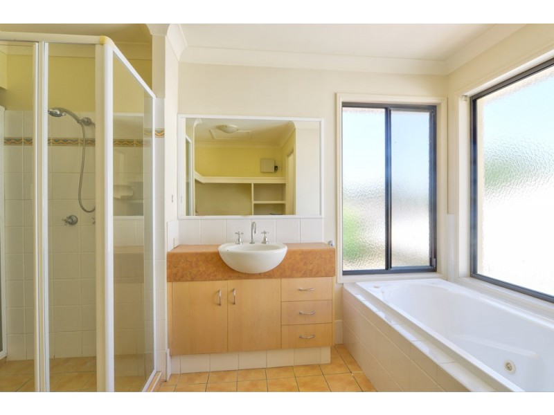 21 Montello Crt, Springfield Lakes QLD 4300