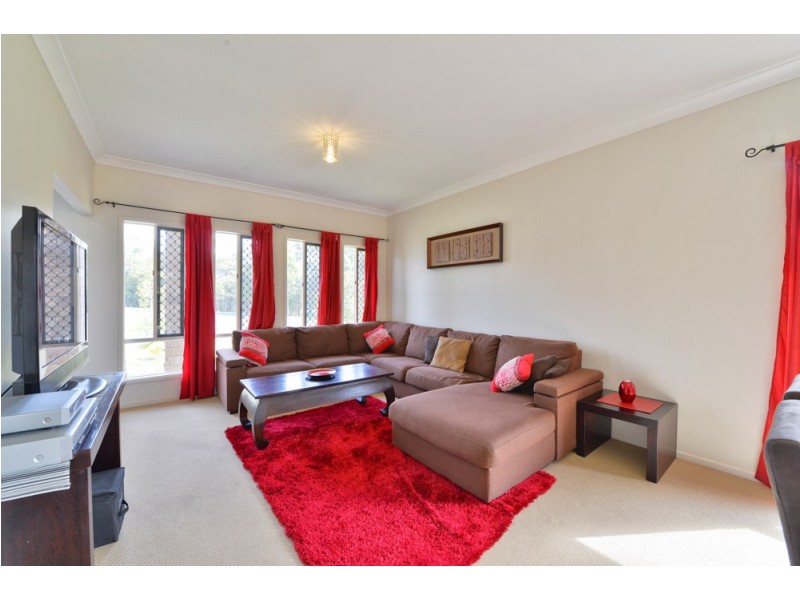 1 Dianella Ct, New Beith QLD 4124