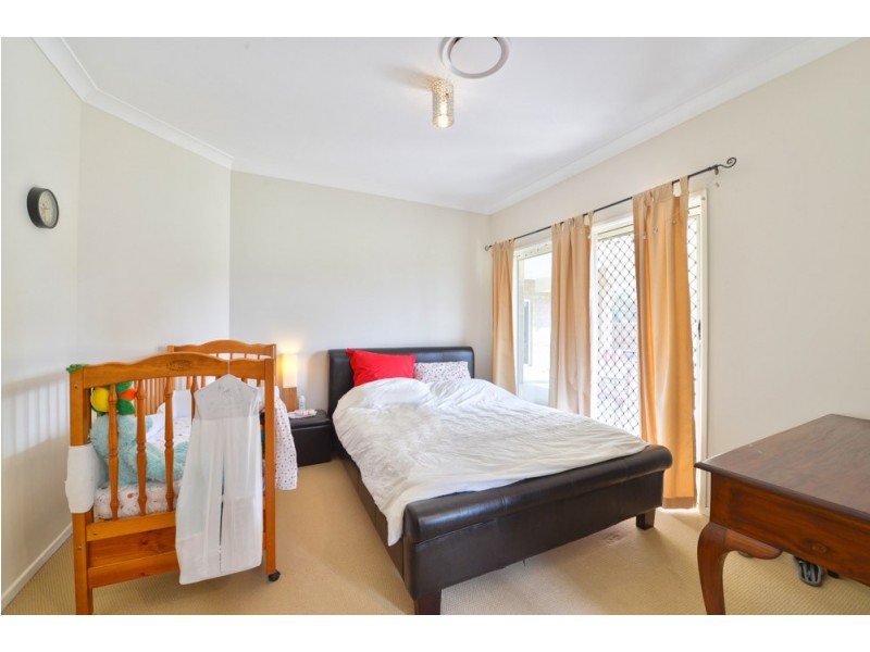 1 Dianella Ct, New Beith QLD 4124