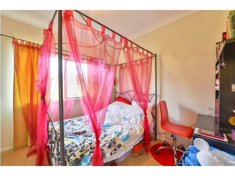 1 Dianella Ct, New Beith QLD 4124