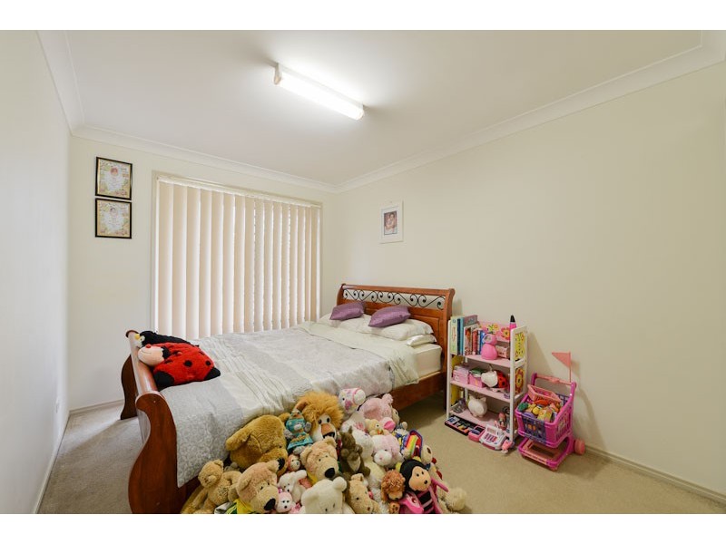 15 Cove Place, Springfield Lakes QLD 4300