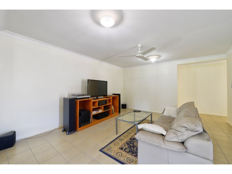 30 Goldfinch Ct, Greenbank QLD 4124