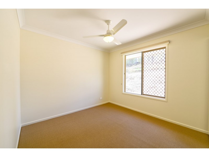 30 Goldfinch Ct, Greenbank QLD 4124