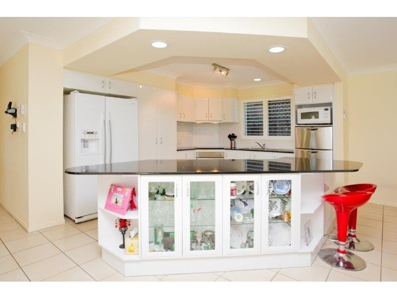 37 Viewpoint Drive, Springfield Lakes QLD 4300
