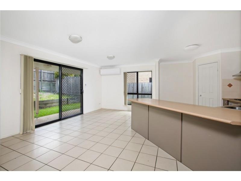 16 Darter Place, Springfield Lakes QLD 4300