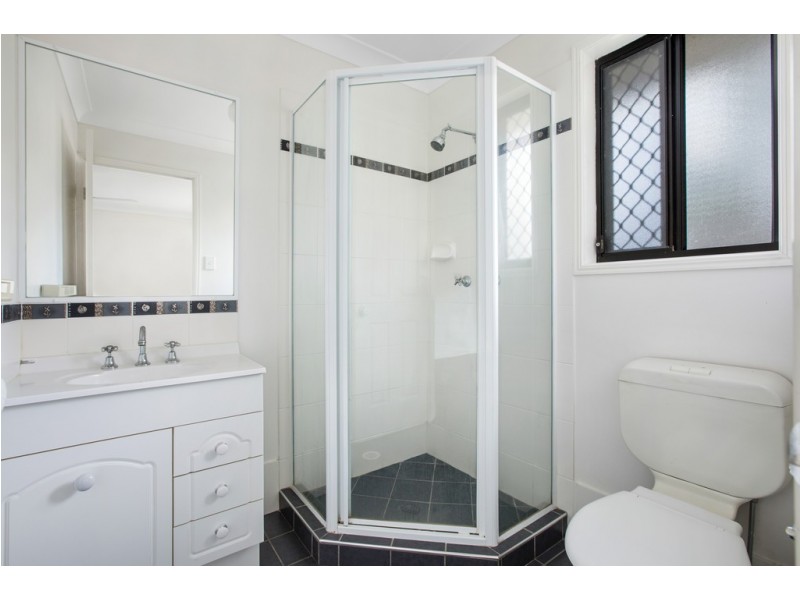 16 Darter Place, Springfield Lakes QLD 4300