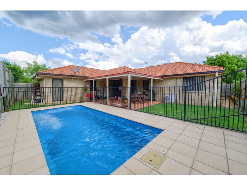 4 Emma Place, Springfield Lakes QLD 4300