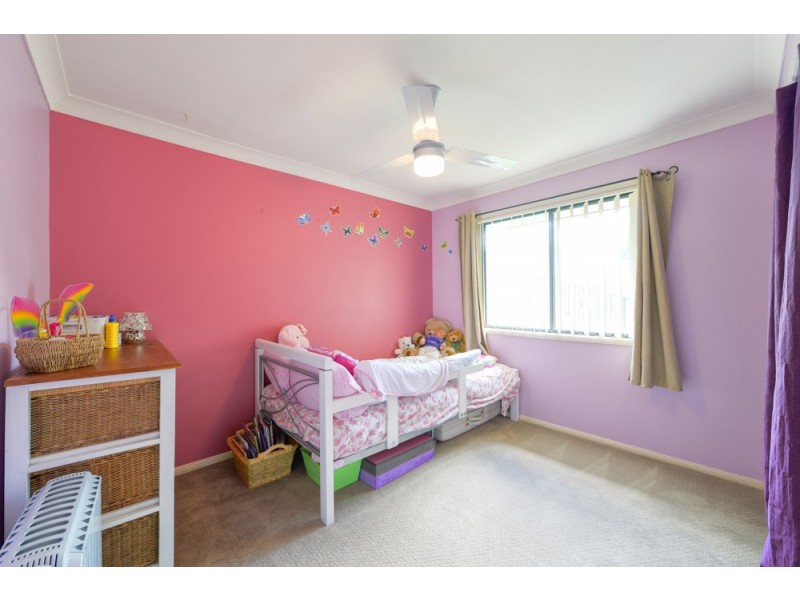 4 Emma Place, Springfield Lakes QLD 4300