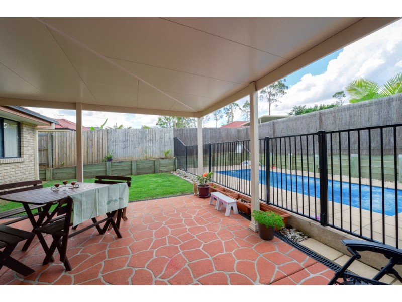 4 Emma Place, Springfield Lakes QLD 4300