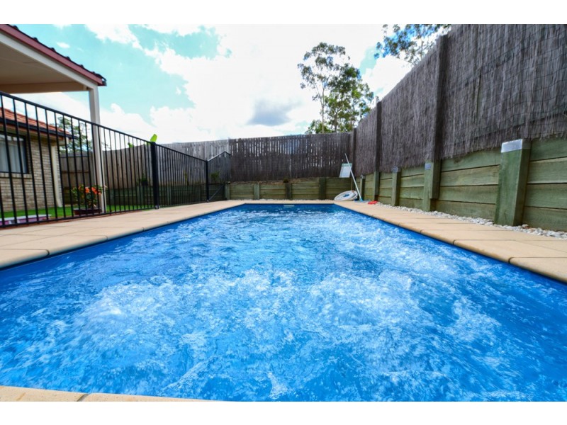 4 Emma Place, Springfield Lakes QLD 4300