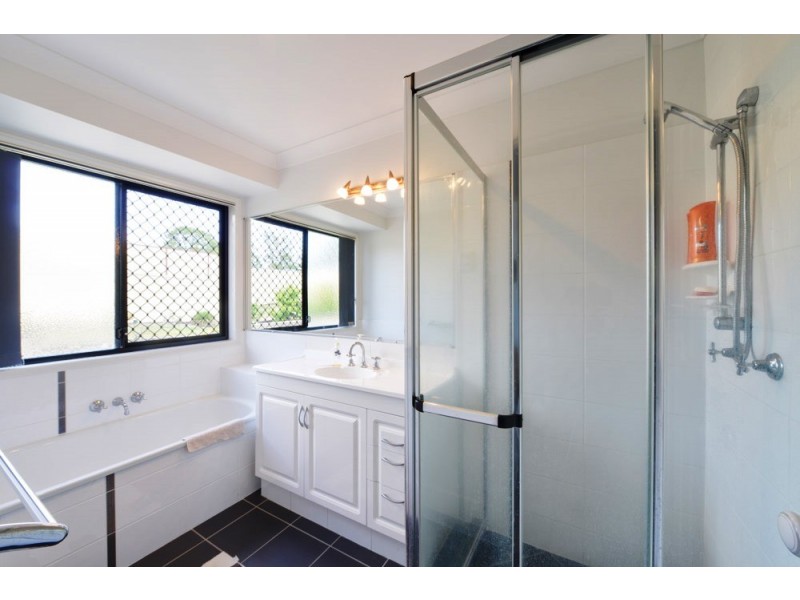 18 – 20 Muston Crt, Greenbank QLD 4124