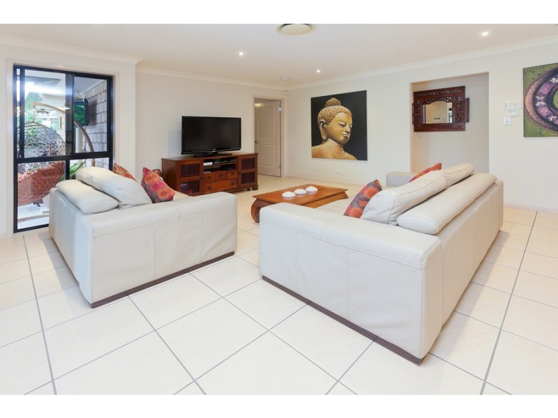 17 De Marce Court, Springfield Lakes QLD 4300