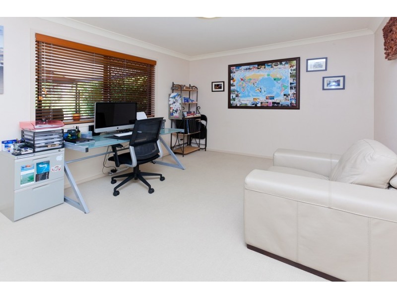17 De Marce Court, Springfield Lakes QLD 4300