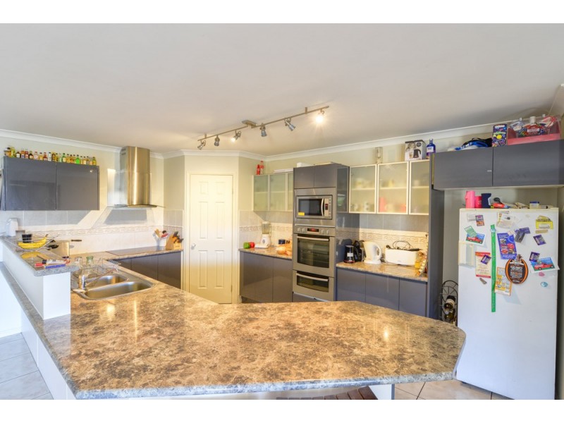 10 High Peak Crescent, Springfield QLD 4300