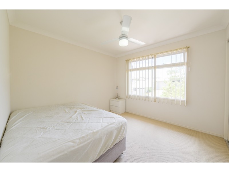 17 Aspect Terrace, Springfield Lakes QLD 4300