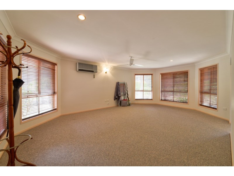 89 Sharpless Rd, Springfield QLD 4300