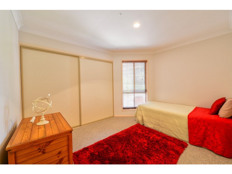 89 Sharpless Rd, Springfield QLD 4300