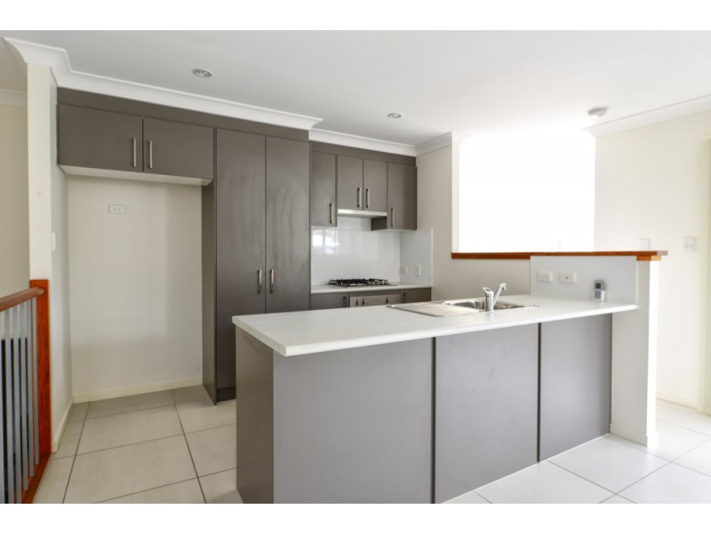 5 Cape Nelson Way, Springfield Lakes QLD 4300