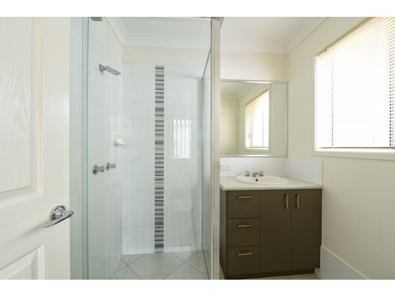 5 Cape Nelson Way, Springfield Lakes QLD 4300