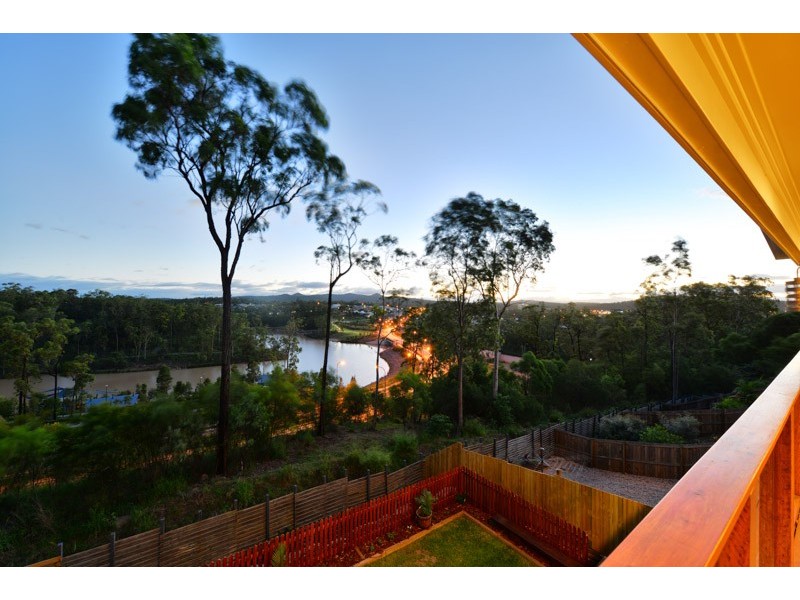 10 Aspect Tce, Springfield Lakes QLD 4300