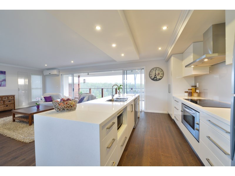 10 Aspect Tce, Springfield Lakes QLD 4300