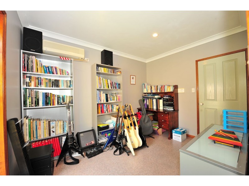 10-18 Woodswallow Ct, Greenbank QLD 4124
