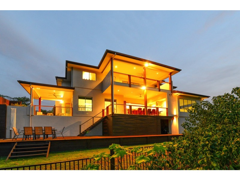 10 Lomandra Court, Brookwater QLD 4300