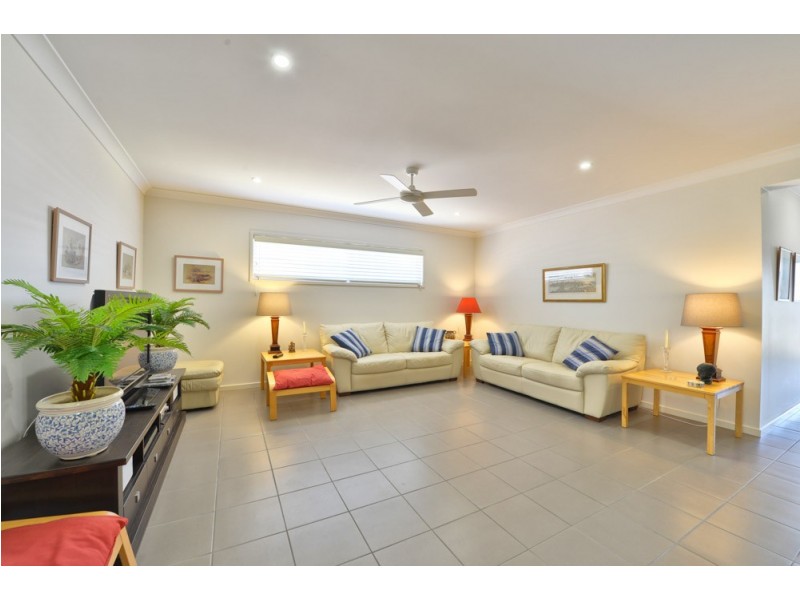 15 Livinus Place, Augustine Heights QLD 4300