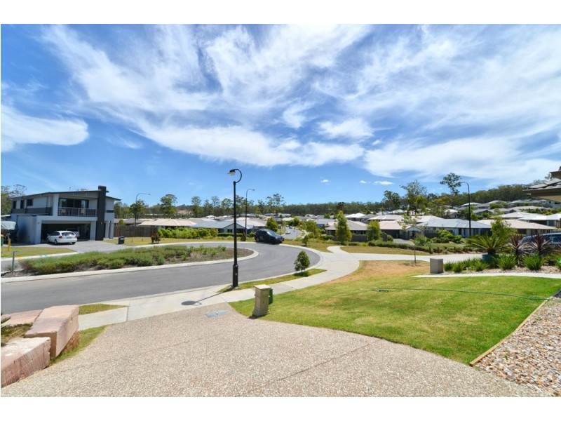 15 Livinus Place, Augustine Heights QLD 4300