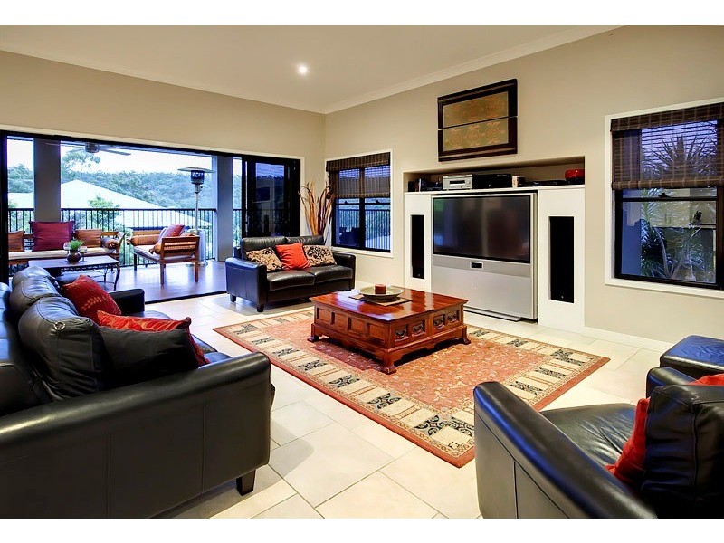 18 Verbena Crescent, Brookwater QLD 4300