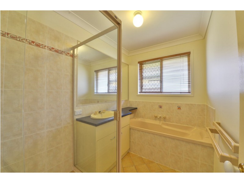 13 Eden Crescent, Springfield Lakes QLD 4300