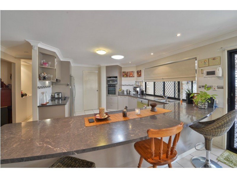 7 Vesta Close, Springfield Lakes QLD 4300