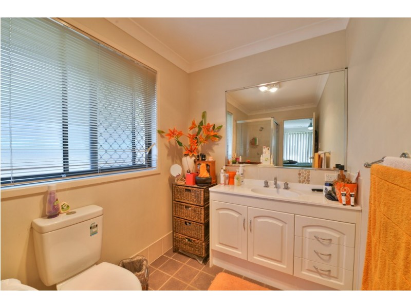 7 Vesta Close, Springfield Lakes QLD 4300