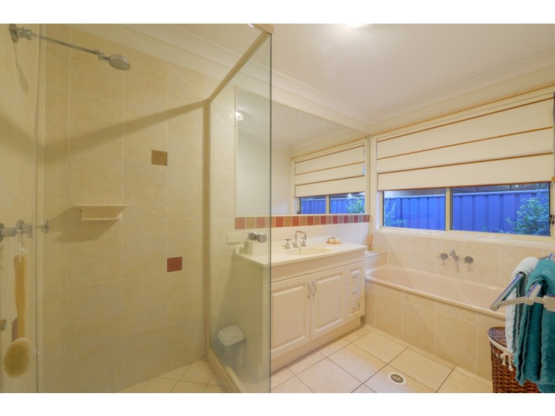113 Lakeside Ave, Springfield Lakes QLD 4300