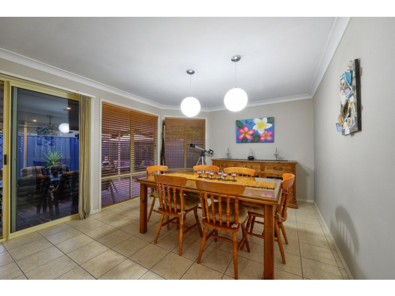 113 Lakeside Ave, Springfield Lakes QLD 4300