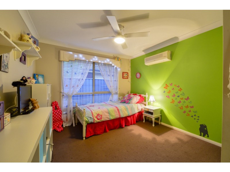 113 Lakeside Ave, Springfield Lakes QLD 4300