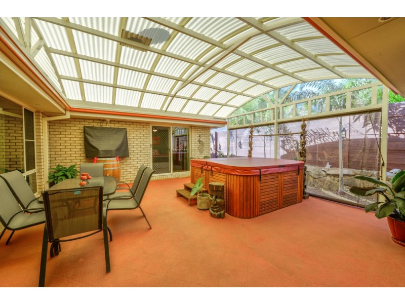 10 Darter Place, Springfield Lakes QLD 4300
