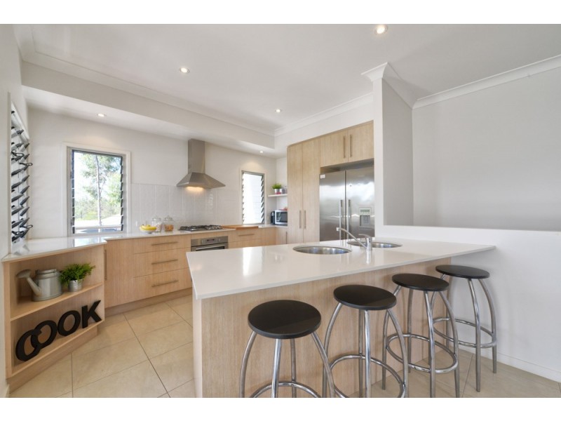 23 Waratah Crescent, Springfield Lakes QLD 4300