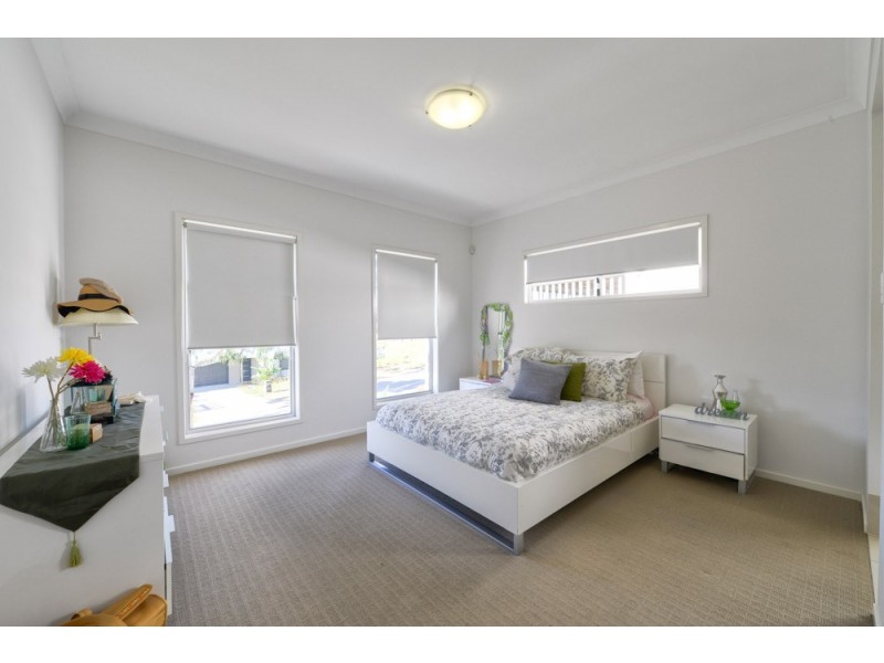 23 Waratah Crescent, Springfield Lakes QLD 4300