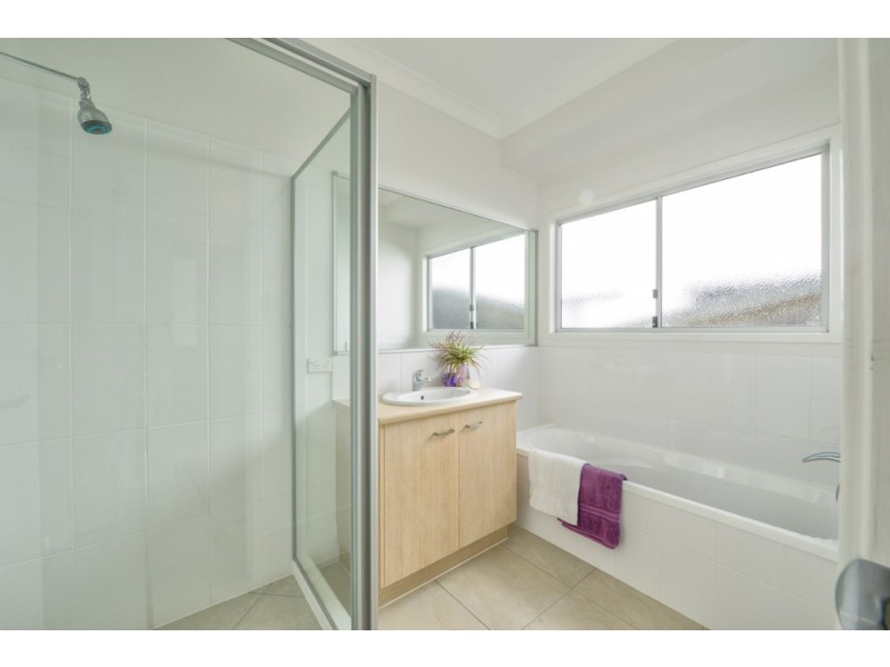 23 Waratah Crescent, Springfield Lakes QLD 4300