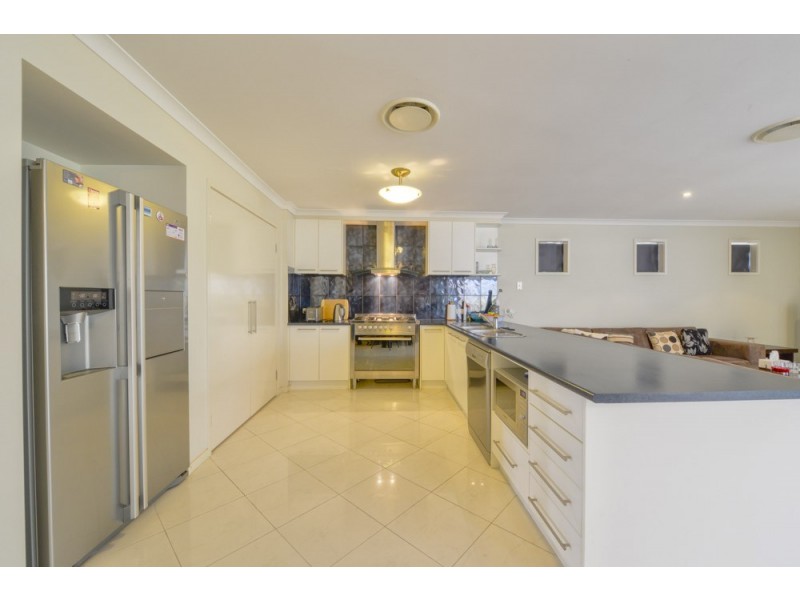 3 Waterview Court, Springfield Lakes QLD 4300