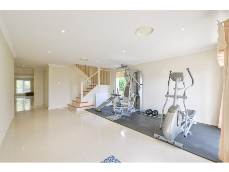 3 Waterview Court, Springfield Lakes QLD 4300
